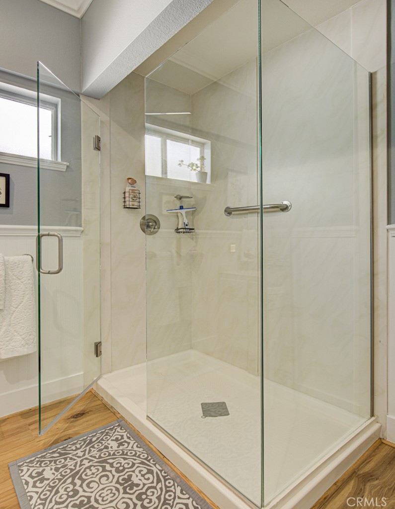 Guest bathroom has an oversized stall shower. - 5553 Rayo Del Sol B, Laguna Woods CA 92637 - photo 39