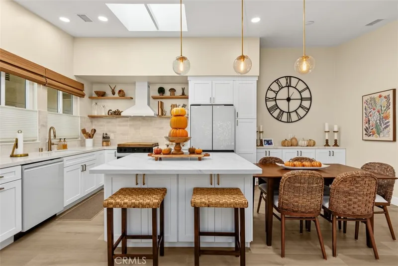 57 Calle Cadiz O, Laguna Woods, CA 92637
