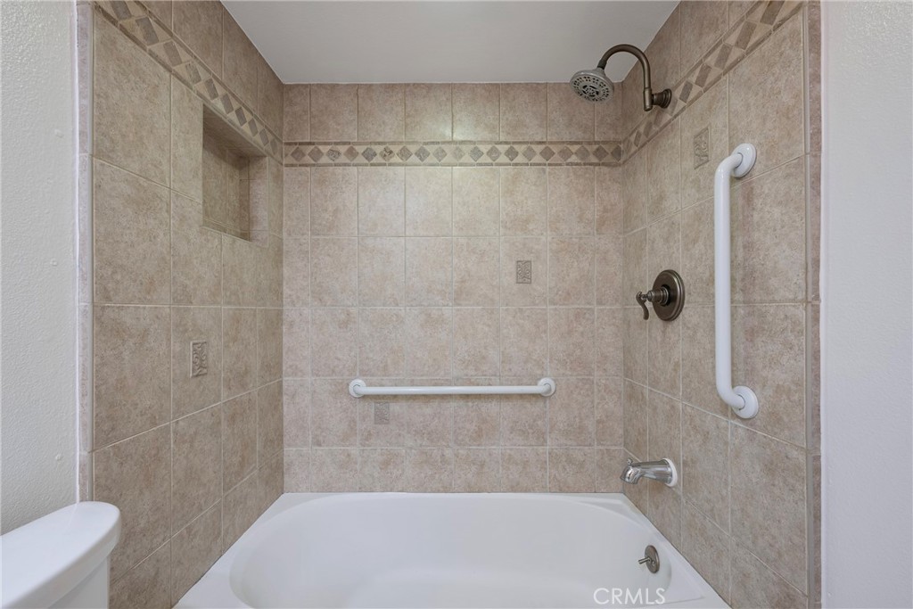 608 A Avenida Sevilla, Laguna Woods CA 92637 - photo 25