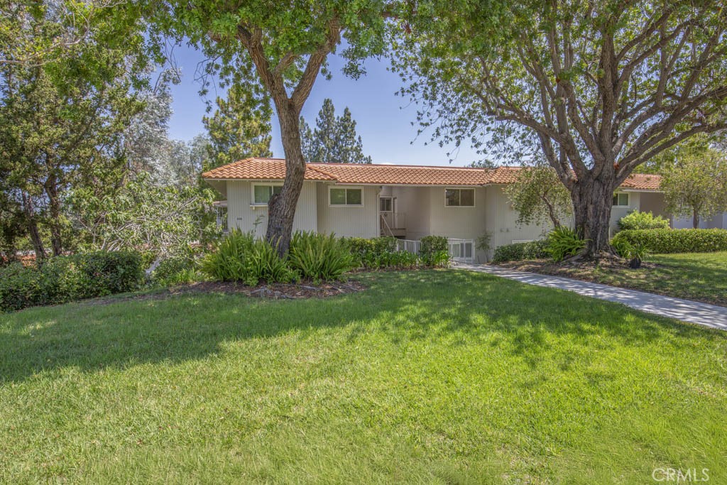 Welcome to 656-O Avenida Sevilla - an upper (nine steps to front door) two-bedroom, two-bath CASTILLA residence in the L - 656 Avenida Sevilla O, Laguna Woods CA 92637 - photo 1