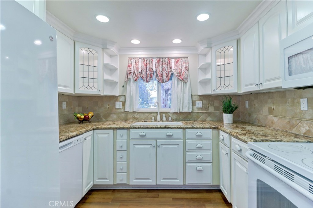 66 Calle Aragon G, Laguna Woods CA 92637 - photo 15