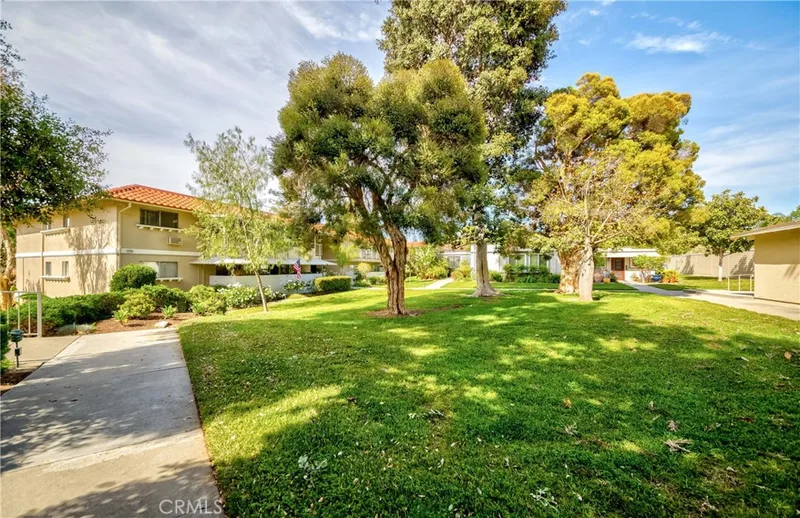 678 Via Alhambra C, Laguna Woods, CA 92637