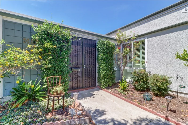 679 Via Alhambra D, Laguna Woods, CA 92637