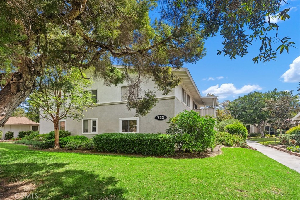 723 #A Avenida Majorca, Laguna Woods CA 92637 - photo 1
