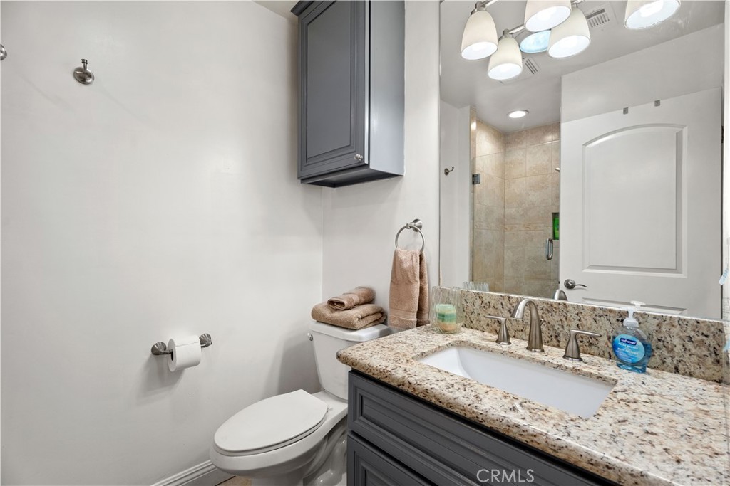 Master Bath - 759 Calle Aragon F, Laguna Woods CA 92637 - photo 24