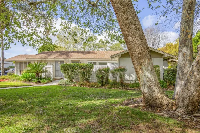 763 Calle Aragon, Laguna Woods, CA 92637