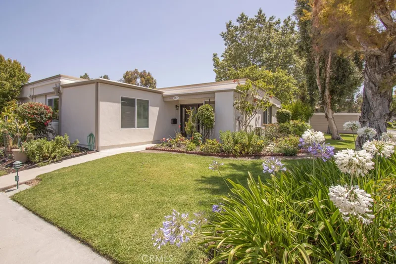 767 Calle Aragon A, Laguna Woods
