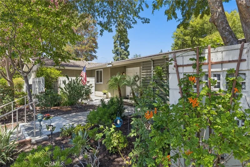 80 Calle Aragon G, Laguna Woods