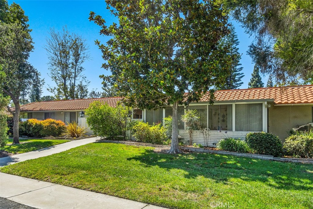 802 Ronda Mendoza N, Laguna Woods CA 92637 - photo 1