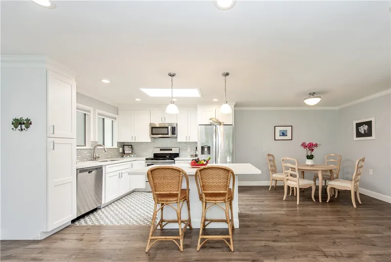 811 Ronda Mendoza P, Laguna Woods, CA 92637