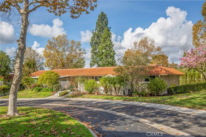 815 Via Alhambra Q, Laguna Woods, CA 92637