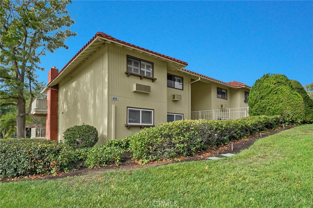 856 Ronda Mendoza O, Laguna Woods CA 92637 - photo 1