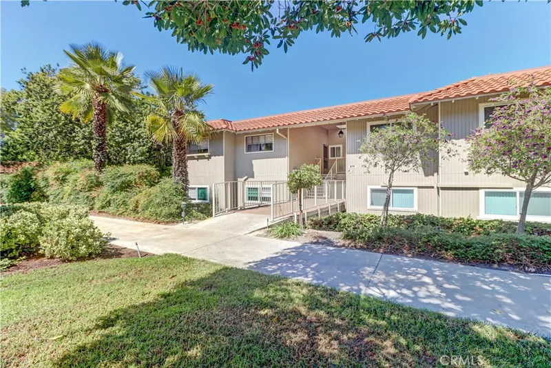 874 Avenida Sevilla #O, Laguna Woods, CA 92637