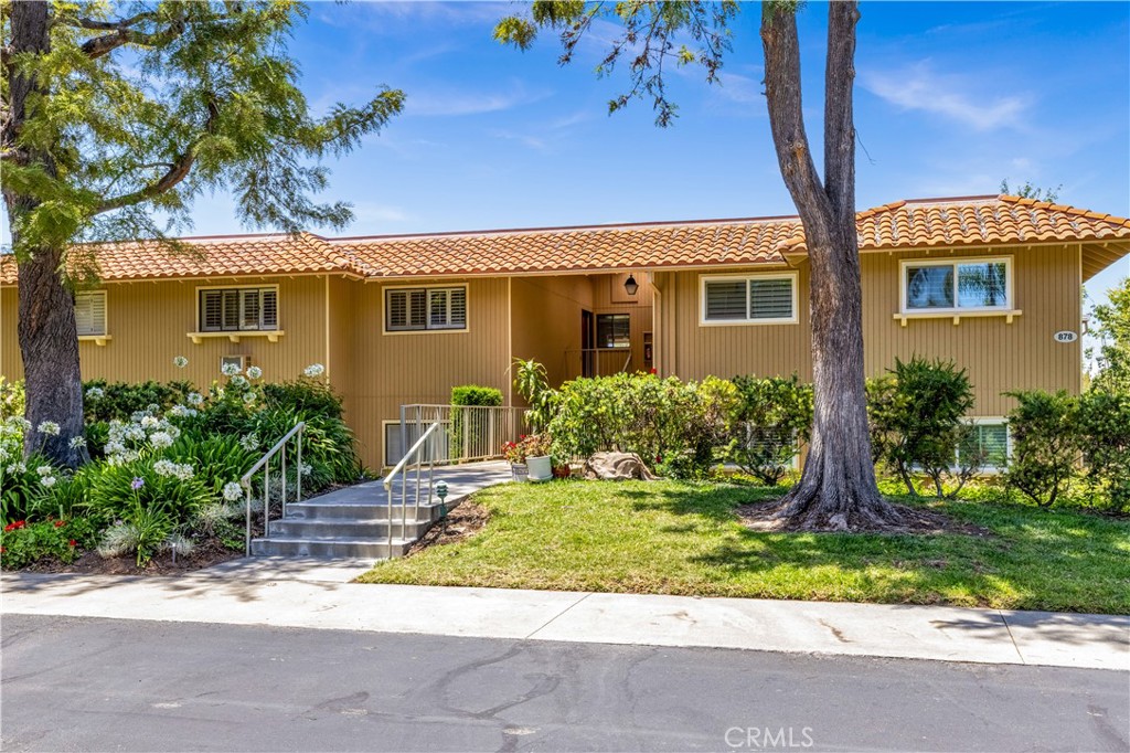 Welcome Home! - 878 Via Mendoza P, Laguna Woods CA 92637 - photo 1