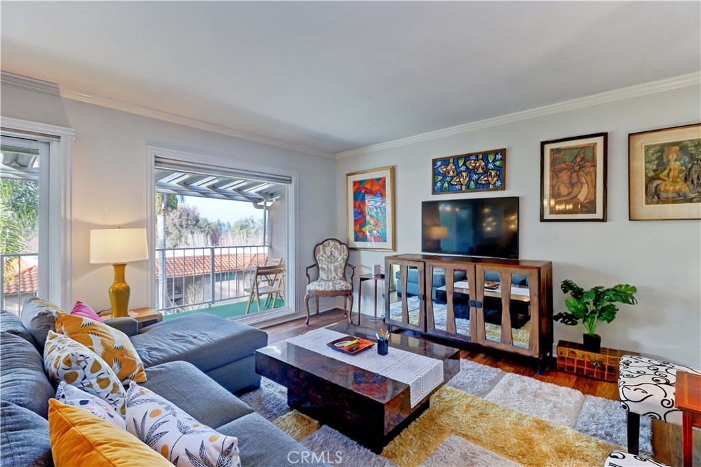 LIVING ROOM - 881 Via Mendoza O, Laguna Woods CA 92637 - photo 9