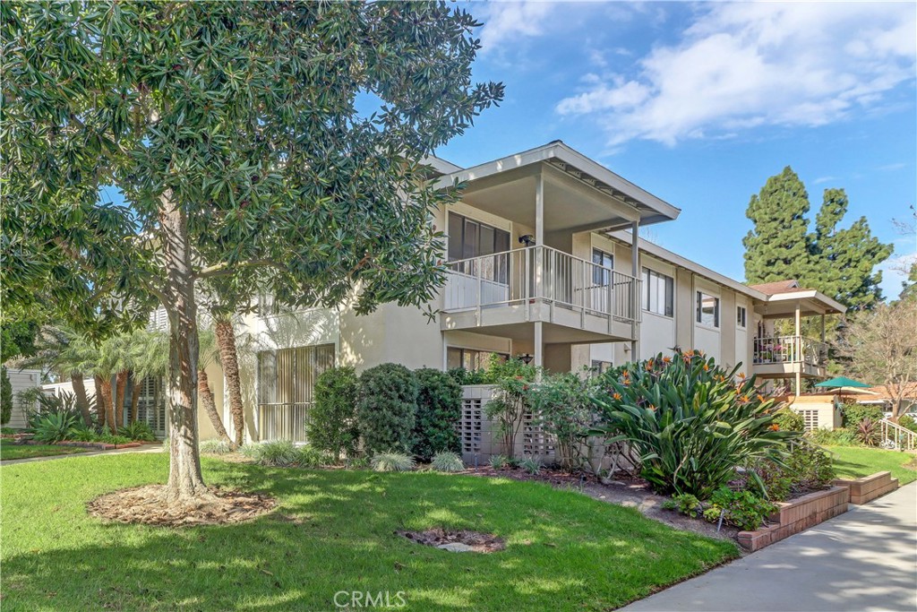 930 Ave Majorca Q, Laguna Woods CA 92637 - photo 1