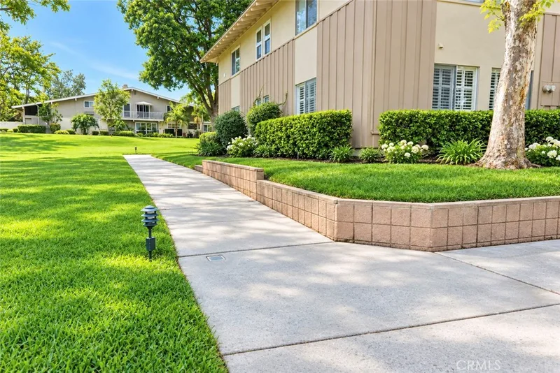 95 Calle Aragon A, Laguna Woods