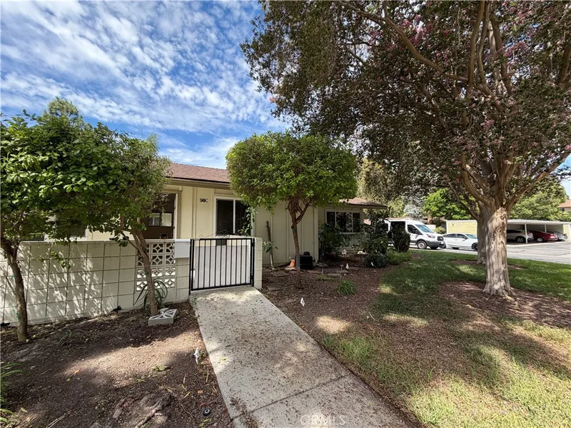 98 Via Estrada C, Laguna Woods