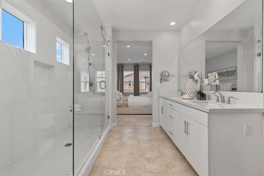 Primary Suite Bath - 111 Edna Parkway, Lake Forest CA 92630 - photo 26