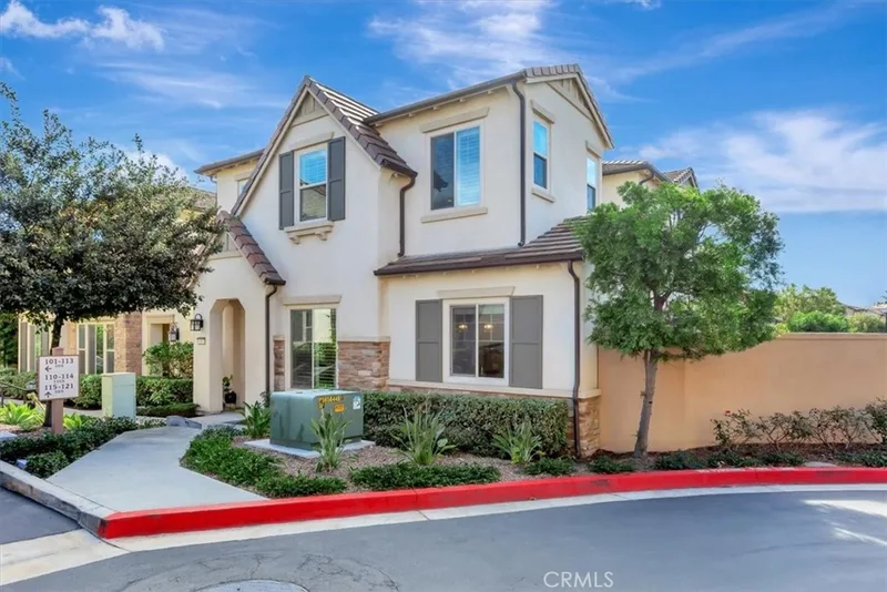 115 Primrose, Lake Forest, CA 92610