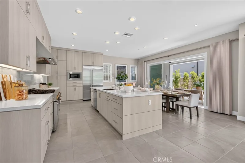120 Mulberry, Lake Forest