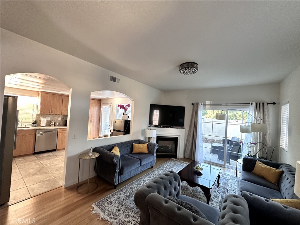 120 Rue Monet, Lake Forest CA 92610 - photo 2