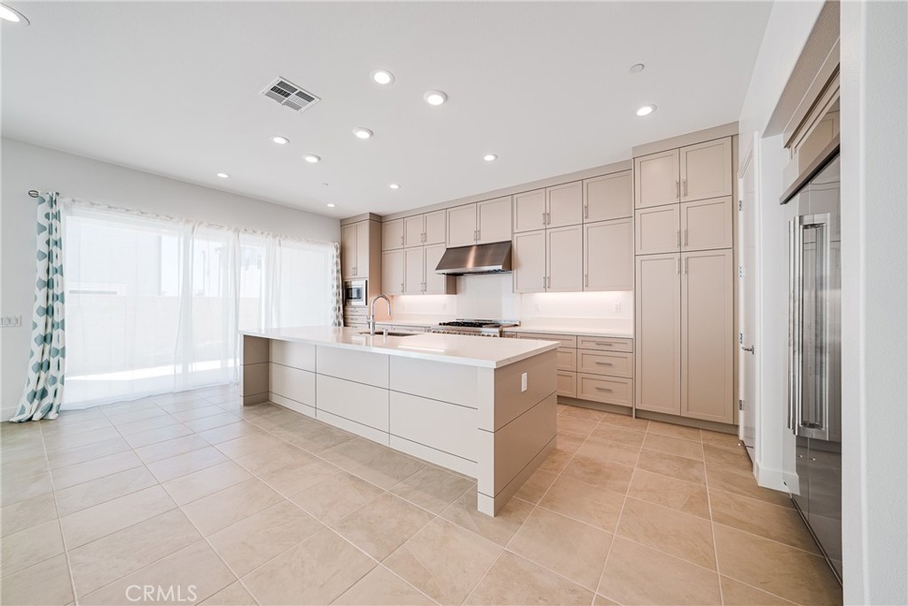 121 Bear Leaf, Lake Forest CA 92630 - photo 6