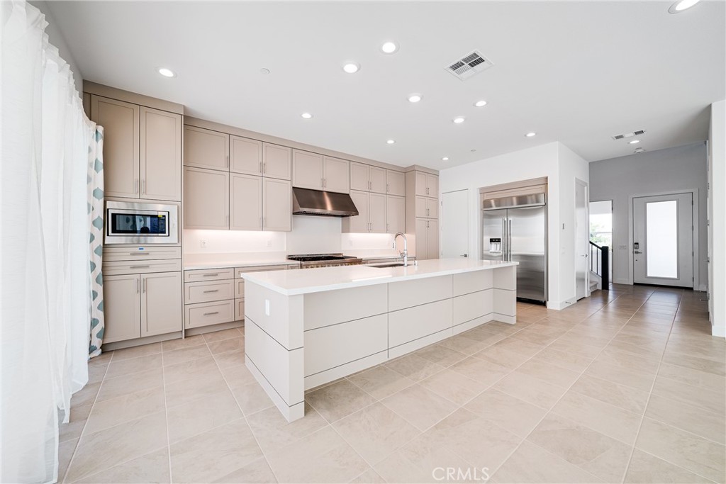 121 Bear Leaf, Lake Forest CA 92630 - photo 7