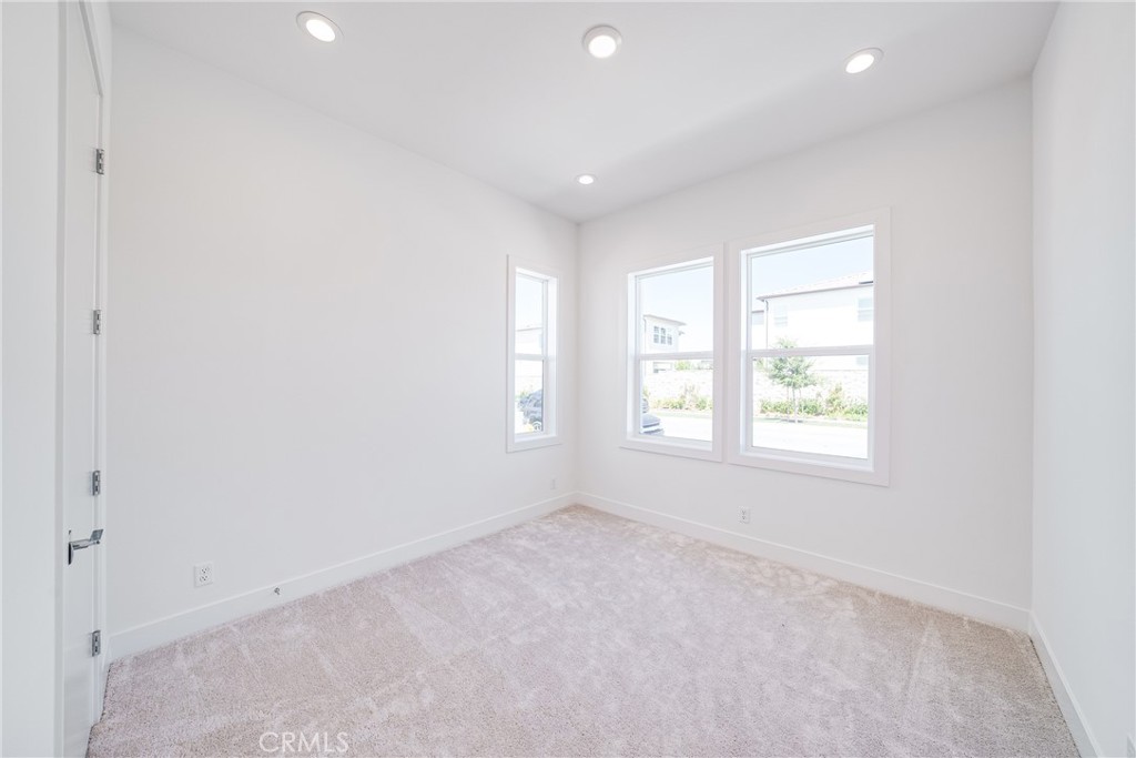 121 Bear Leaf, Lake Forest CA 92630 - photo 12