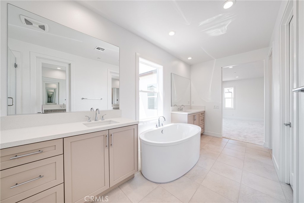 121 Bear Leaf, Lake Forest CA 92630 - photo 24