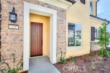 125 Primrose Drive, Lake Forest, CA 92610