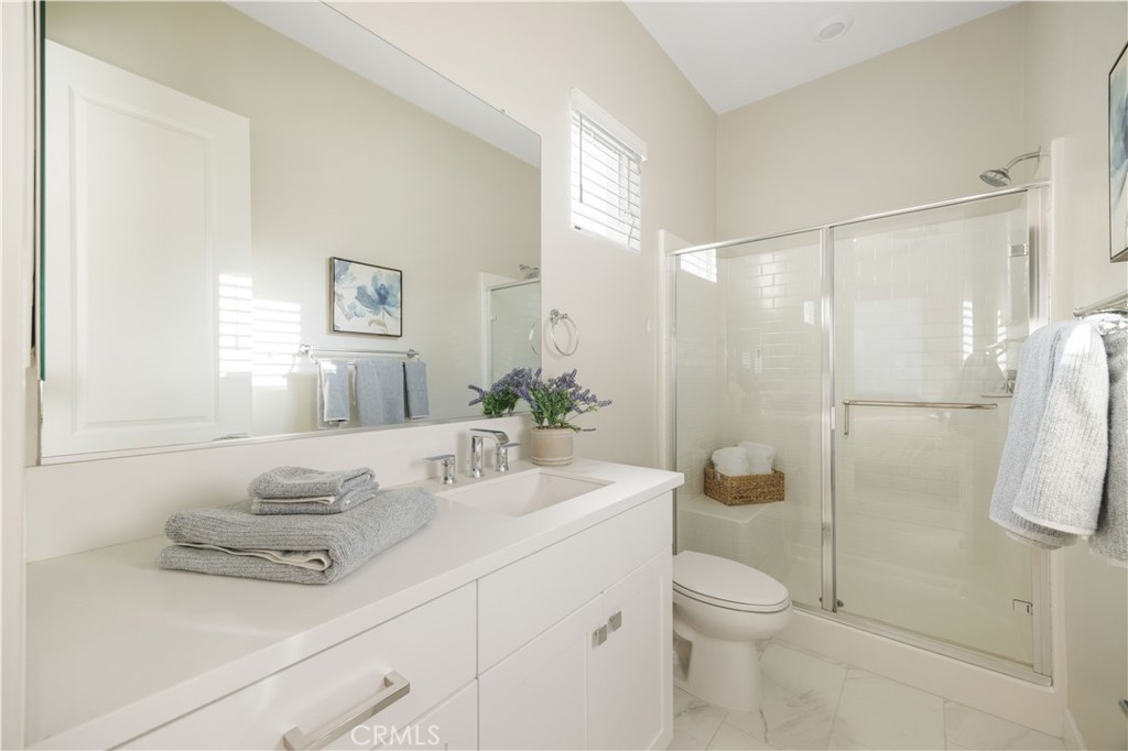 Full Bath Ensuite on 1st floor - 133 Denali, Lake Forest CA 92630 - photo 12