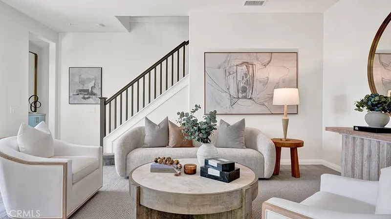 137 Primrose Drive, Lake Forest, CA 92610