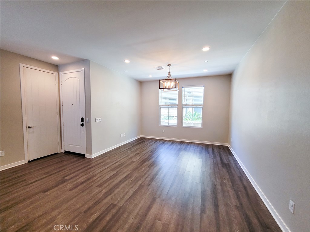 146 Finch, Lake Forest CA 92630 - photo 5