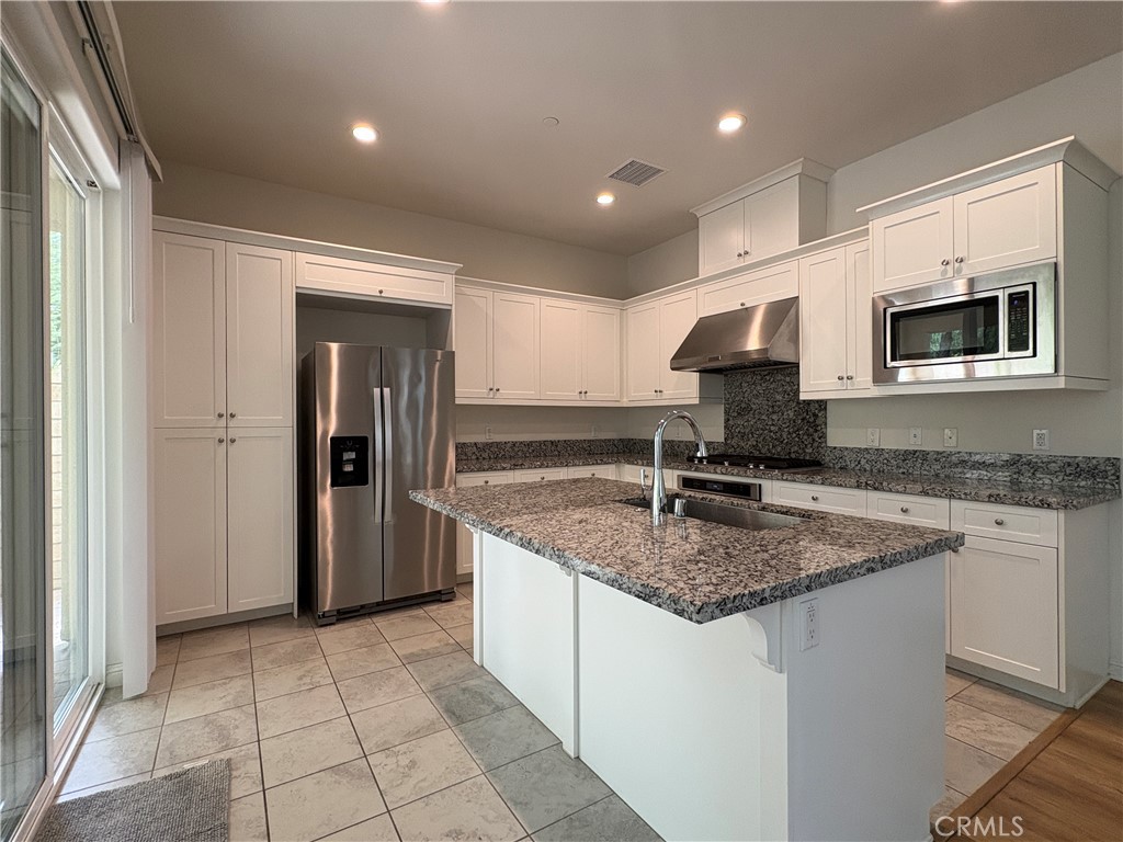 15 Umbria, Lake Forest CA 92630 - photo 6