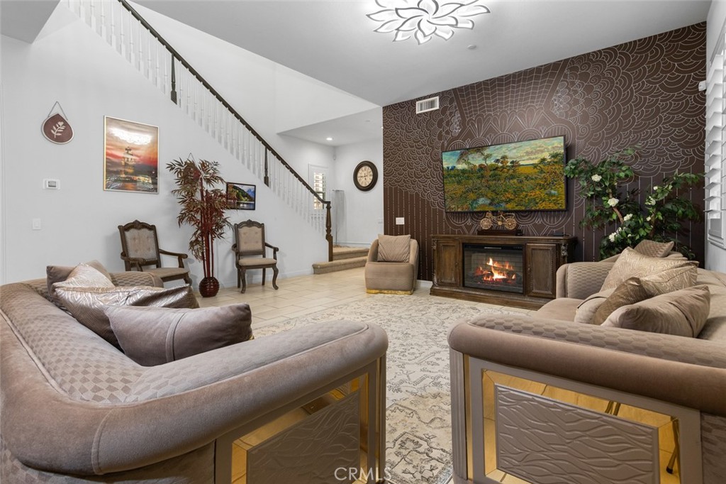155 Bryce Run, Lake Forest CA 92630 - photo 3