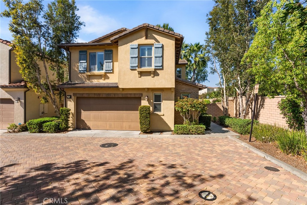 Quiet end location - 17 Clover, Lake Forest CA 92630 - photo 1