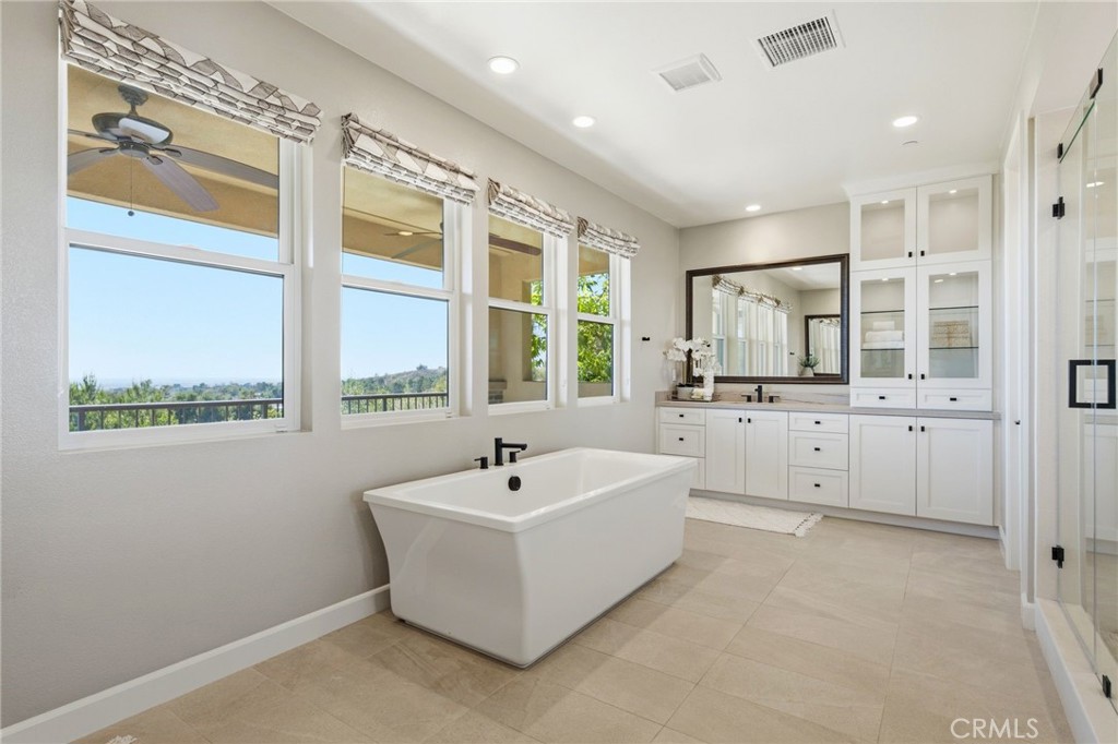 17 Ponte, Lake Forest CA 92630 - photo 32