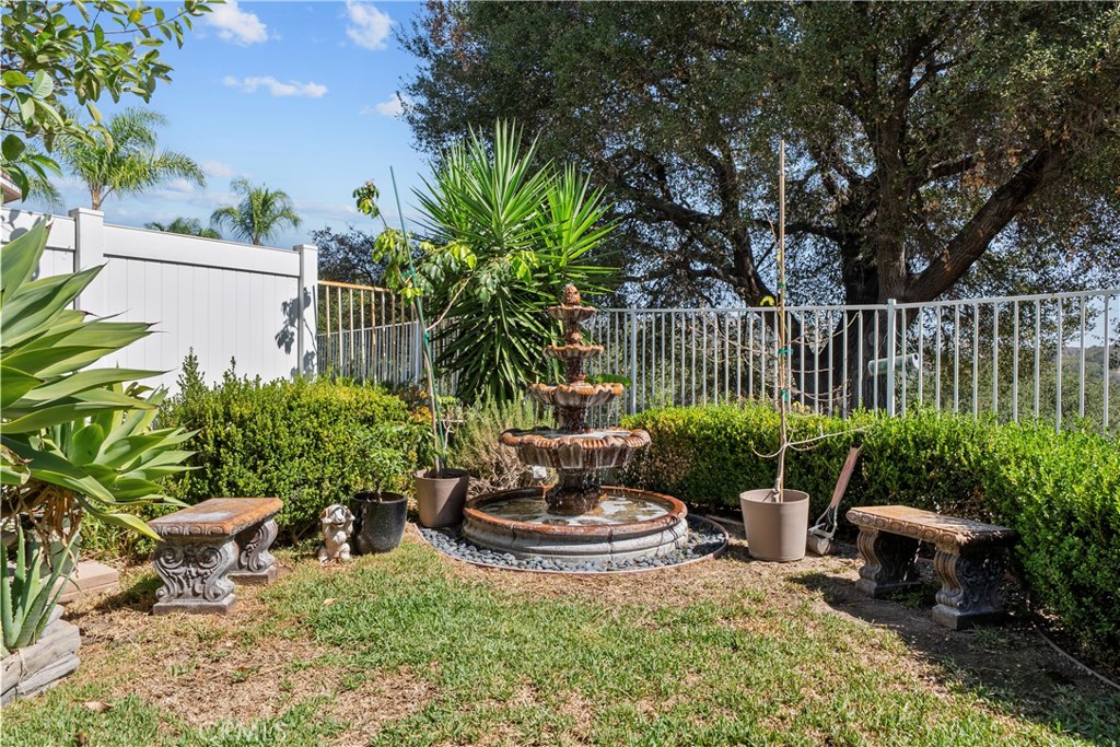 18 Calotte, Lake Forest CA 92610 - photo 40