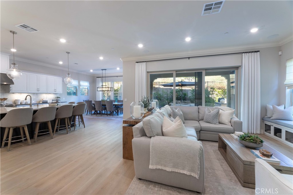 1809 Canyon Oaks Lane, Lake Forest CA 92610 - photo 13