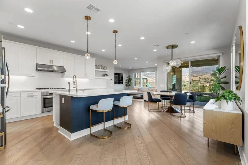 1832 Aliso Canyon Dr, Lake Forest
