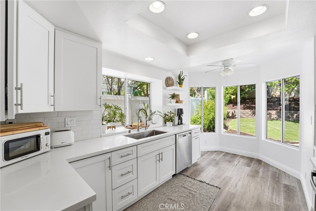 Kitchen - 18992 Singingwood Circle, Lake Forest CA 92679 - photo 1