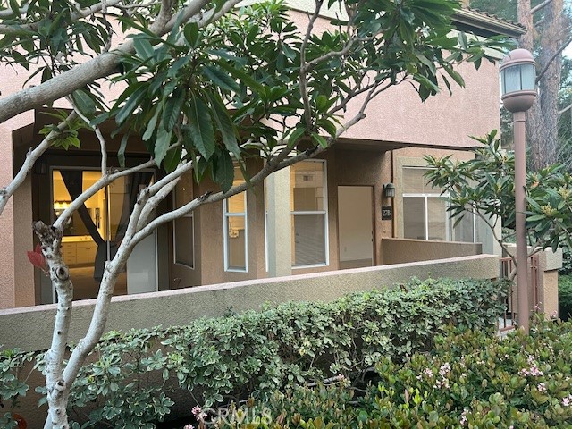 19431 Rue De Valore 27B, Lake Forest CA 92610 - photo 1