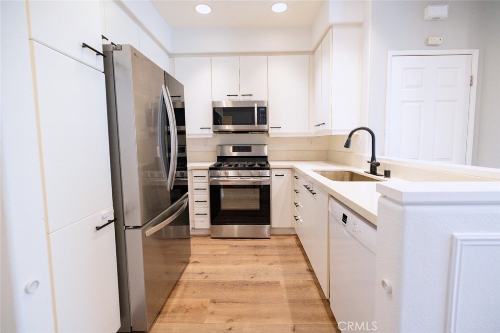 19611 Agria, Lake Forest CA 92679 - photo 6