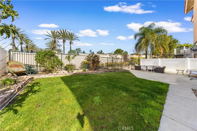 2 Cameron Circle, Lake Forest, CA 92610