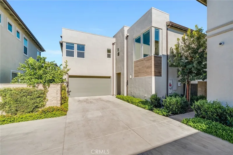 200 Holliston, Lake Forest, CA 92630