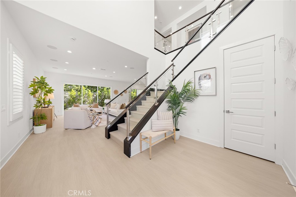 Entry Foyer - 200 Orange Grove, Lake Forest CA 92630 - photo 2