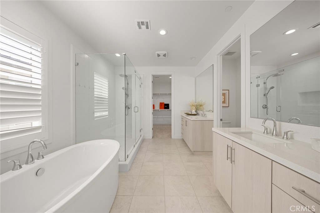 Primary Bathroom - 200 Orange Grove, Lake Forest CA 92630 - photo 14