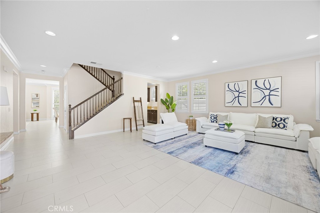 205 Summit, Lake Forest CA 92630 - photo 3