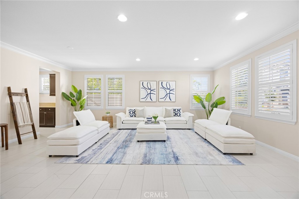 205 Summit, Lake Forest CA 92630 - photo 4